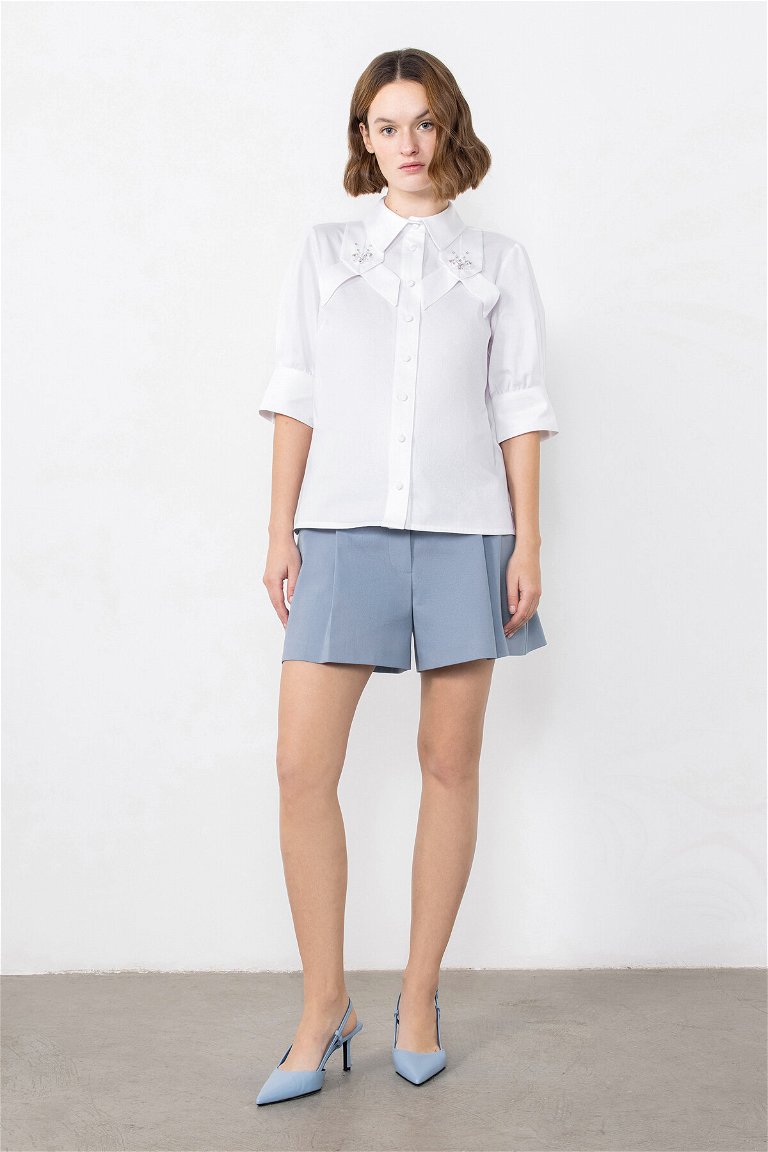 GIZIA - White Shirt Embroidered with Origami Detail