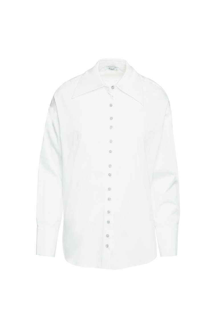 KIWE - Geniş Yakalı Düğme Detaylı Beyaz Oversize Gömlek