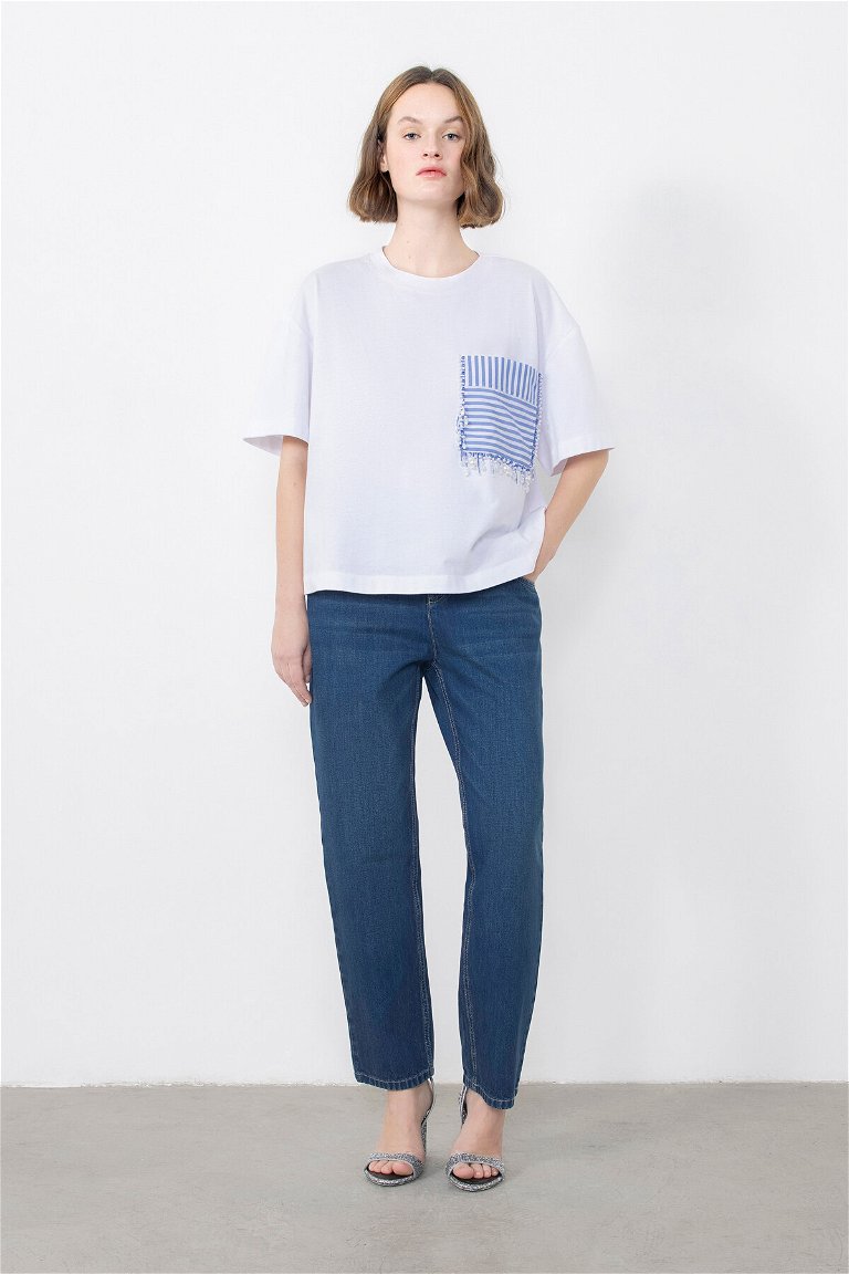 GIZIA - Embroidered White Tshirt With Pocket 