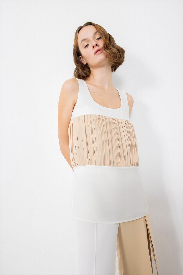 GIZIA - Pleated Ecru Blouse With Slits On The Sides 