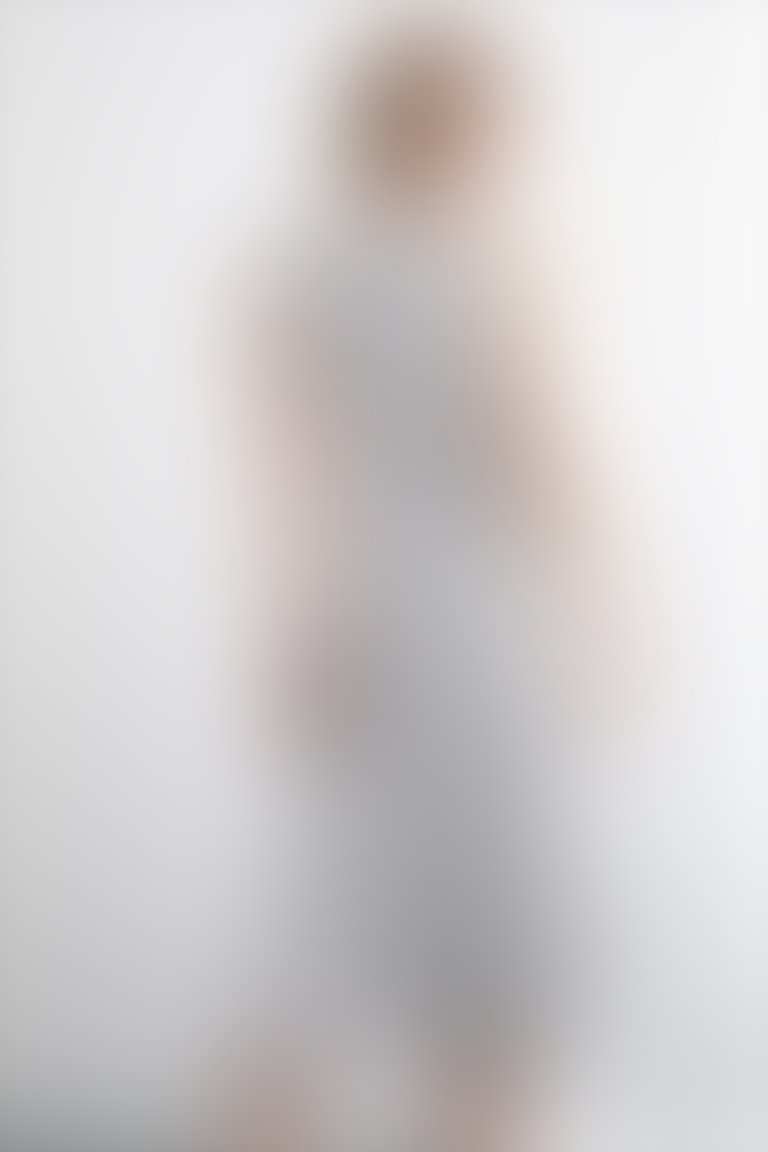 Geniş Yakalı Kolsuz Puantiye Desenli Beyaz Midi Boy Elbise