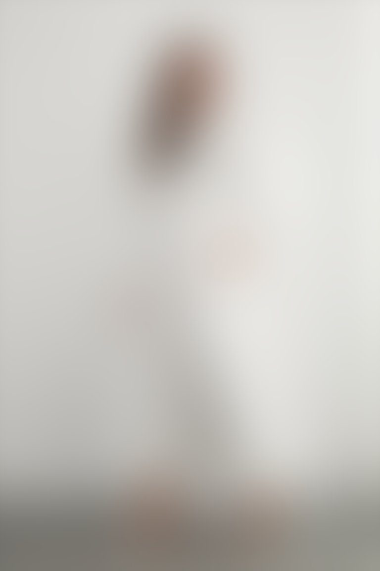 İşleme Detaylı Seyyar Kuşaklı Truvakar Kol Uzun Kloş Ekru Elbise
