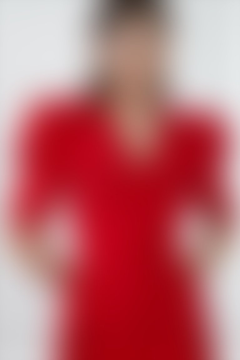 Kol Ucu Pencere Detaylı Arkası Fermuarlı V Yaka Midi Kırmızı Elbise