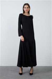 KIWE - Black Dress With Crystal Stone Brooch Detail