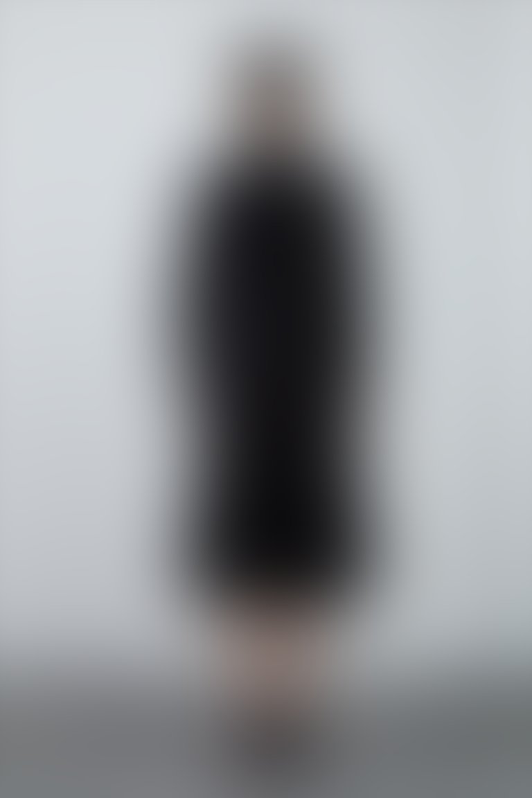 Dik Yaka Midi Boy Kloş Etekli Uzun Kollu Siyah Gömlek Elbise