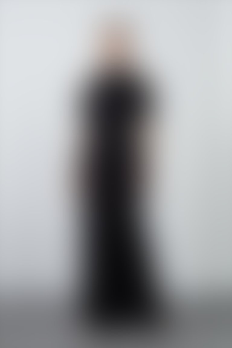 İşleme Detaylı Düşük Kol Uzun Şık Siyah Abiye Elbise