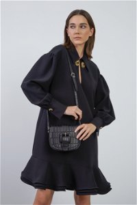 GIZIA - Adjustable Strapped Black Leather Bag with Front Belt Buckle and Pattern