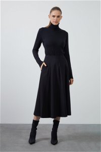 GIZIA - High-Waisted Black Flared Skirt