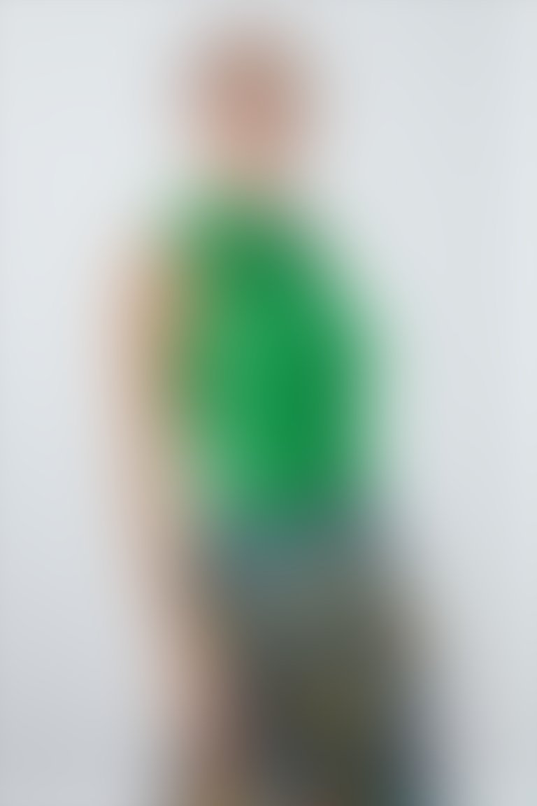 Yakası Pamuk Kumaş Detaylı Sıfır Kol Yeşil Örme Bluz