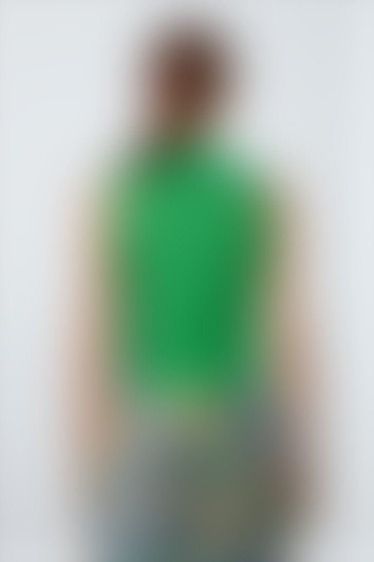 Yakası Pamuk Kumaş Detaylı Sıfır Kol Yeşil Örme Bluz