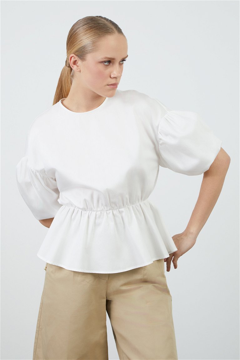 GIZIA - Poplin Ecru Blouse with Puff Sleeve Detail and Cinched Waist