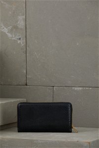 GIZIA - Zippered Leather Black Wallet