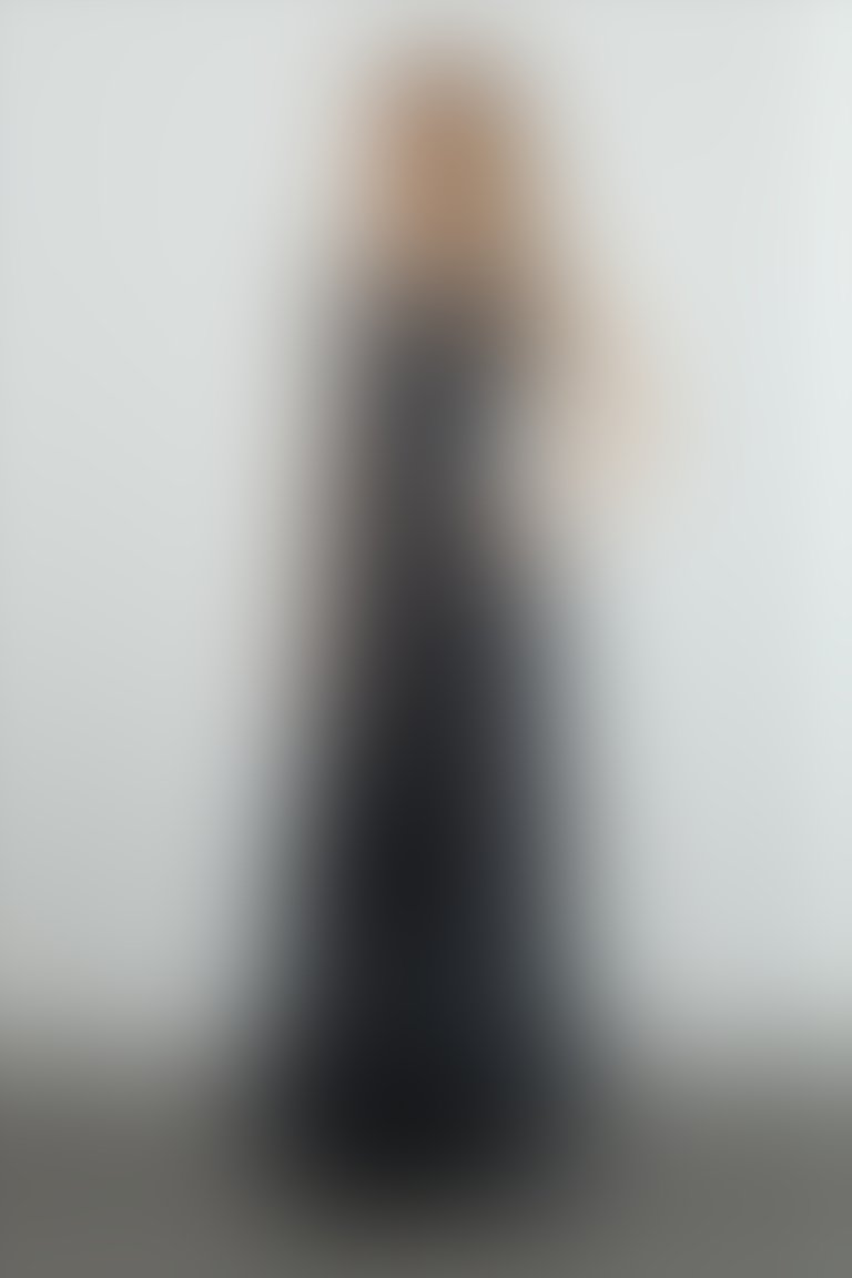 Sıfır Kol V Yaka Puantiye Pul Payetli Beli Kemerli Uzun Siyah Abiye Elbise