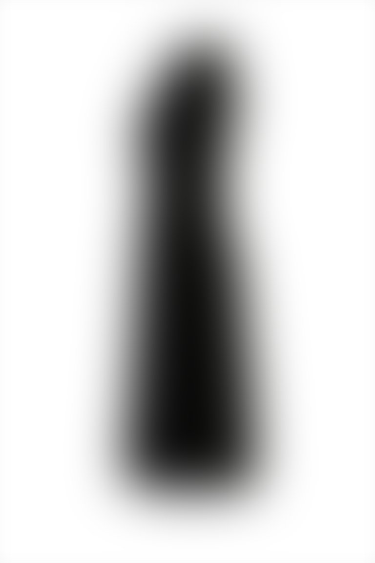 İşlemeli Düğme Detaylı Kayık Yaka Kloş Midi Siyah Elbise